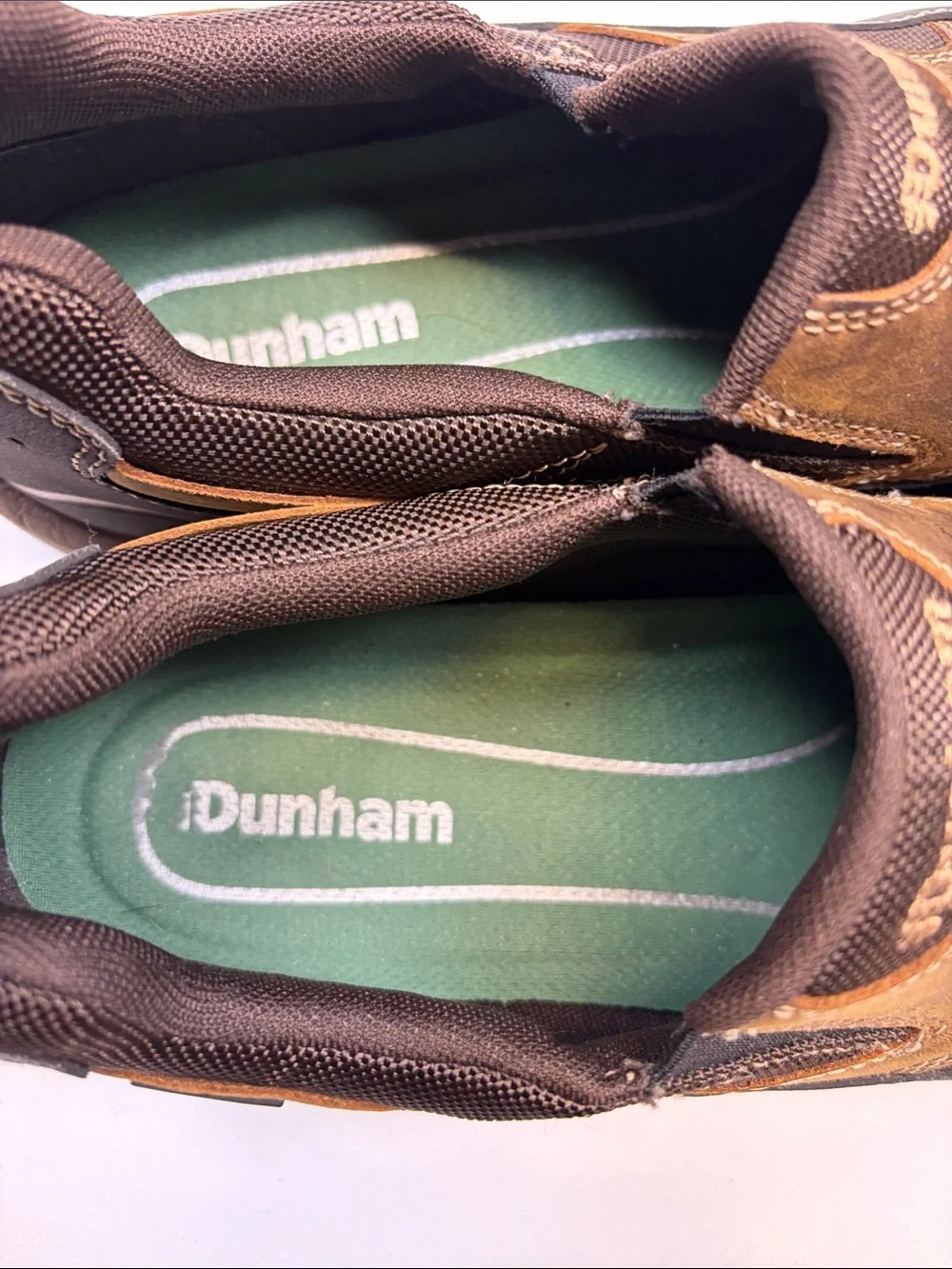 DUNHAM MENS BROWN LEATHER WATERPROOF SLIP ON WALKING SHOES SIZE 10